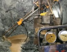 全液压坑道钻机工作现场视频案例